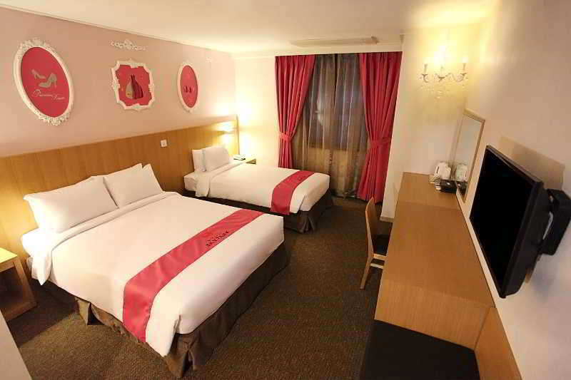 Skypark 1 Hotel 4*